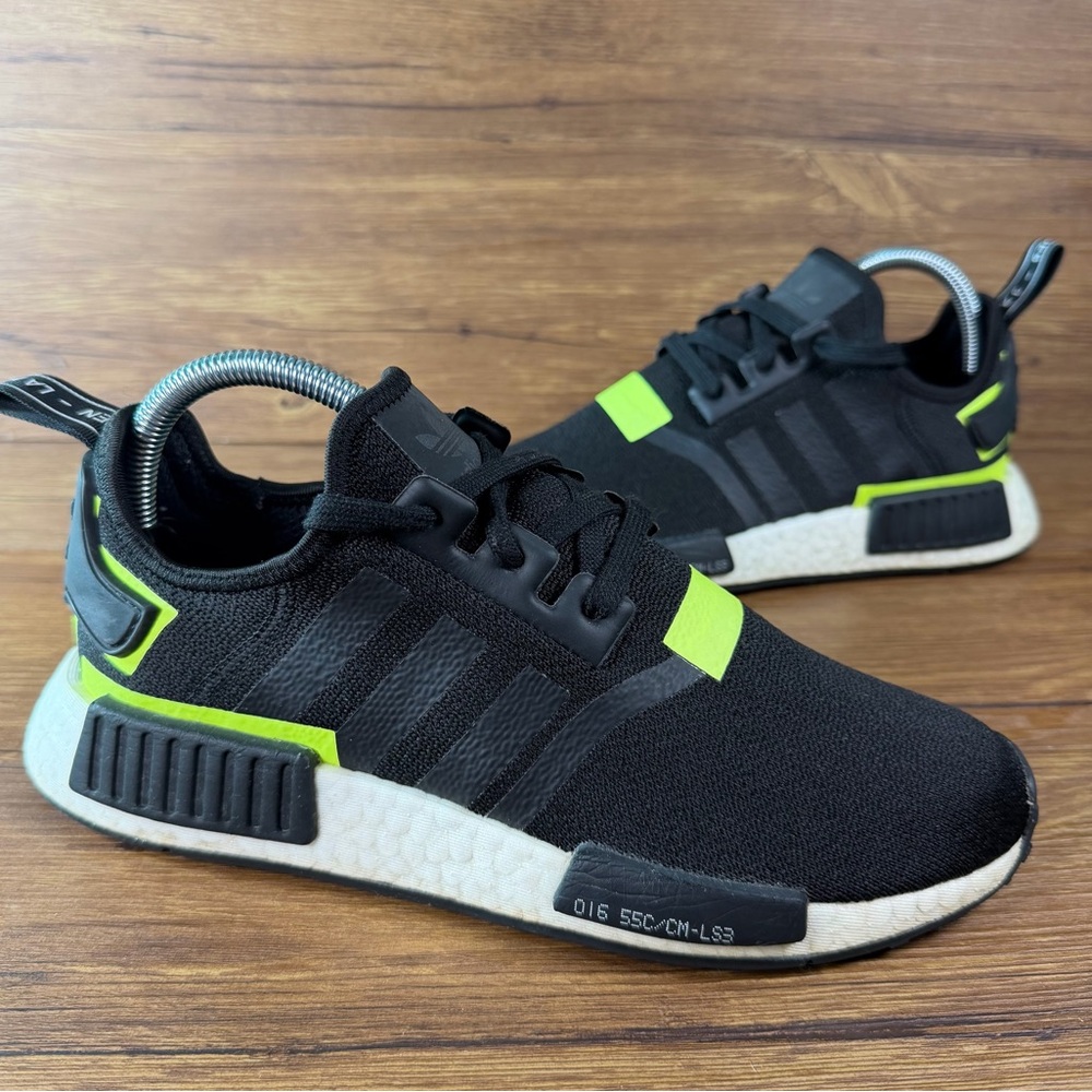 Adidas NMD R1 Athletic Sneakers Men’s Size‎ 7 Black Neon Shoes